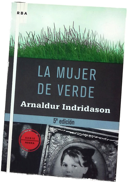 La mujer de verde