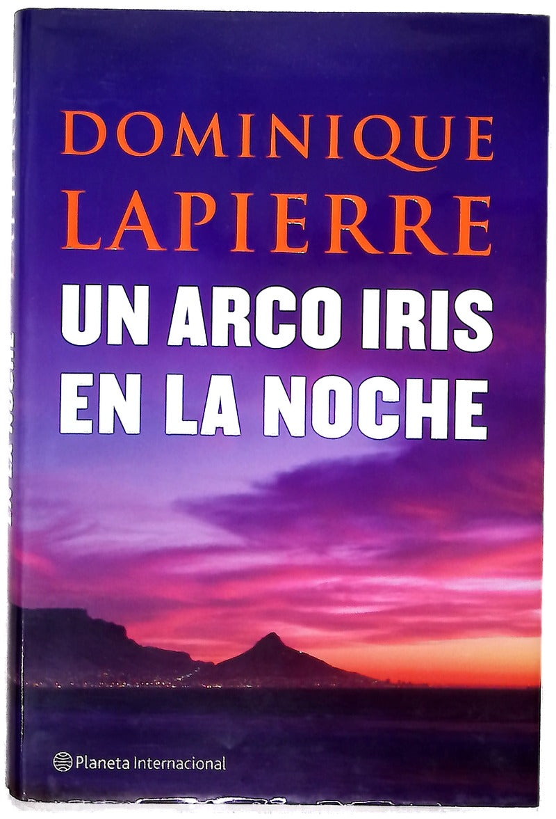 Un arco iris en la noche