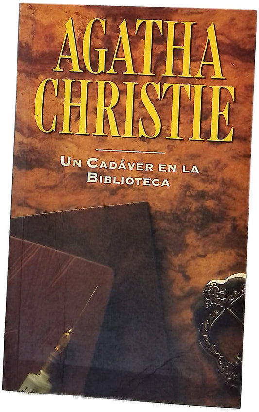 Un cadáver en la biblioteca