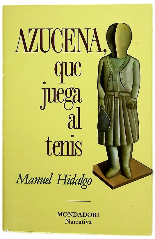Azucena, que juega al tenis